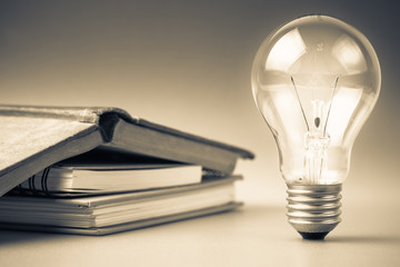 乒乓球球在对面可以触桌几次